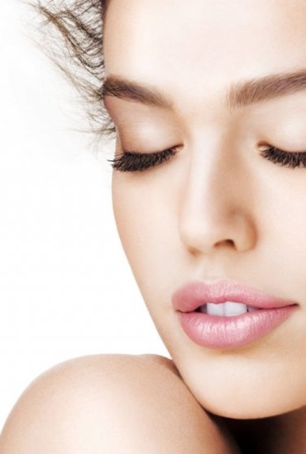 إحصلي على بشرة صحية وشابة باستخدام ثمرة البوملي