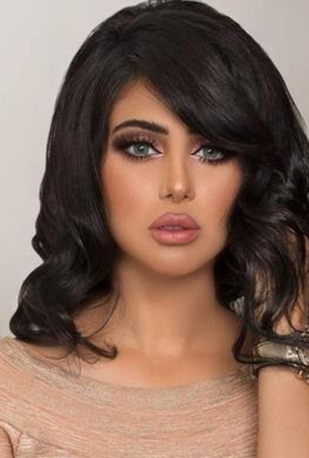 الفنانة شيلاء سبت