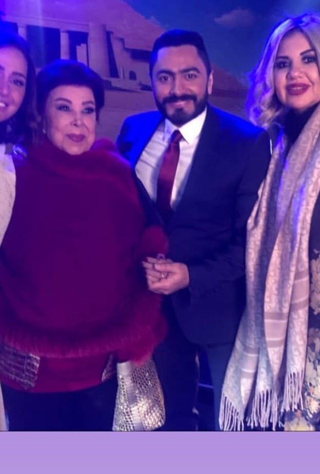 تامر حسني يحتفل بفيلم مش أنا