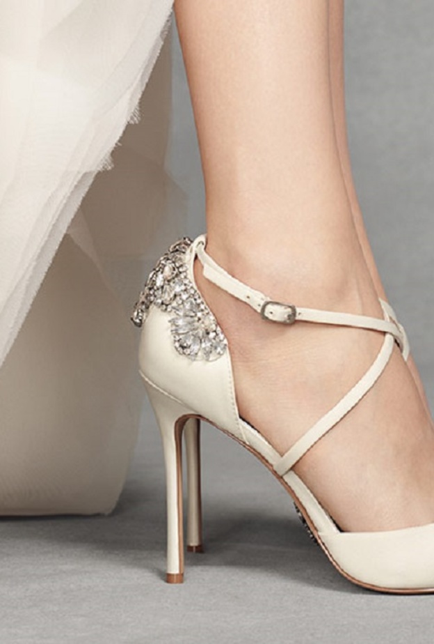 اختاري حذاء ثانيا بدون كعب