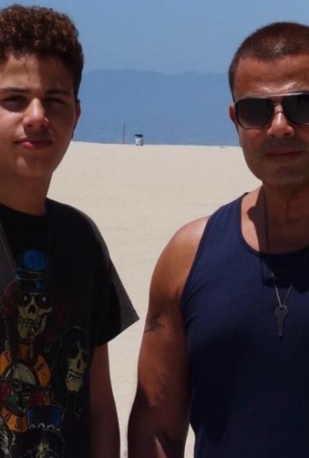 عمرو دياب وابنه عبد الله