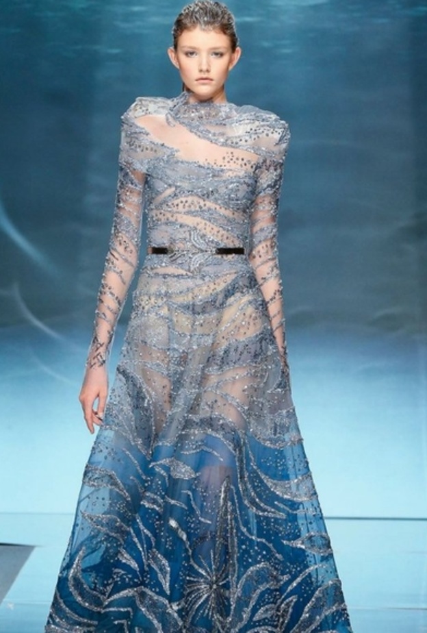 فستان من steven khalil