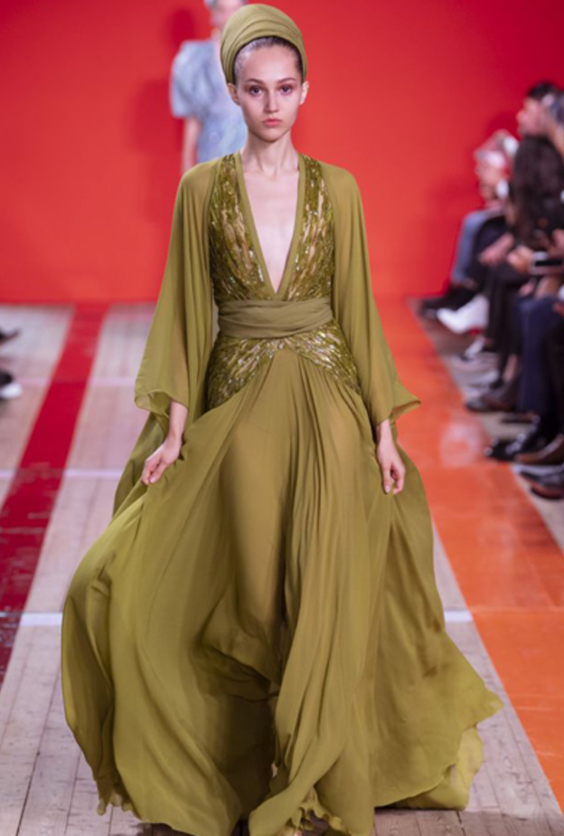 اجمل فساتين الـ A Line المزينة باحزمة موضة ربيع وصيف 2020 من Christian Dior