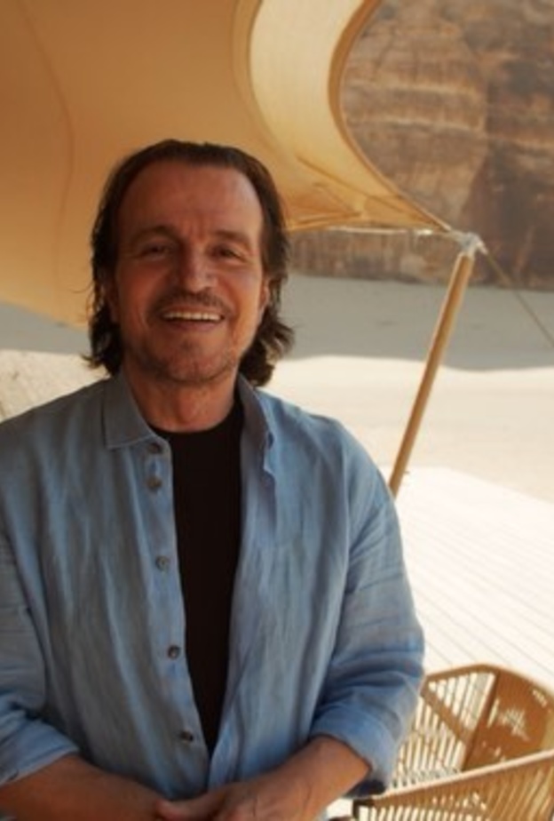 الموسيقار ياني