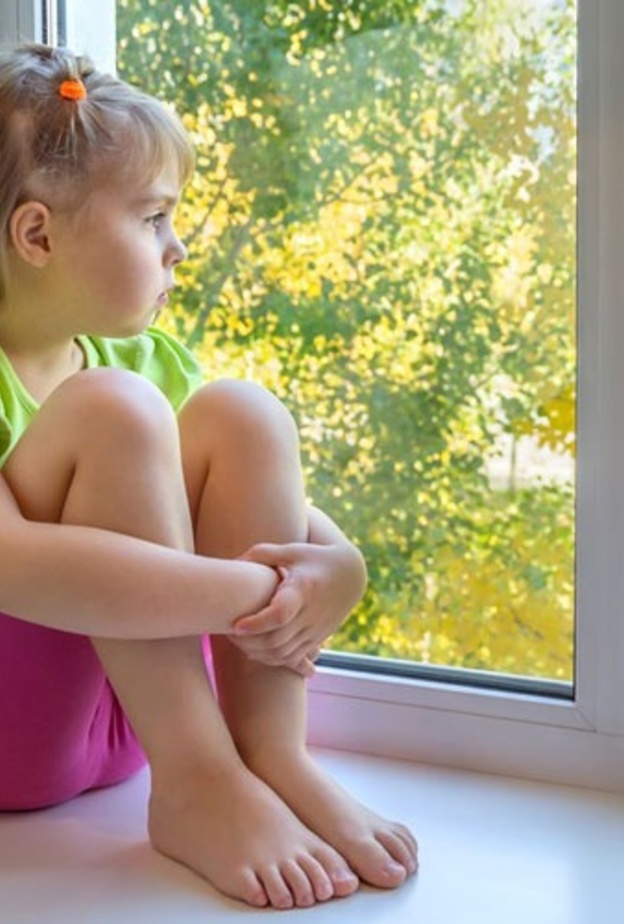 طرق التعامل مع الطفل المكتئب 