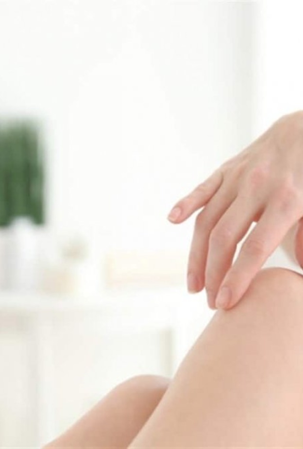 من أهم أسباب الخضوع لعملية تجميل الركبة هي التقدم في العمر