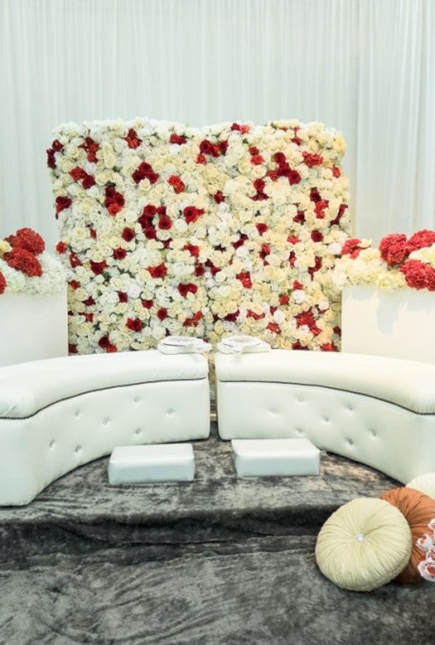 اجواء حمراء من يوم الحب