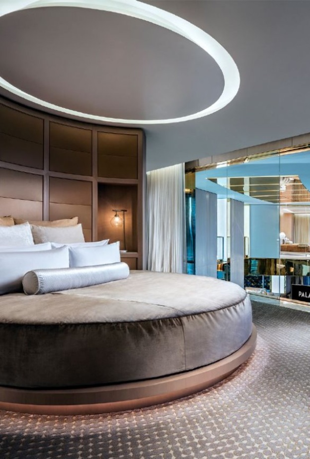 غرفة نوم رائعة من فندق Palms Casino