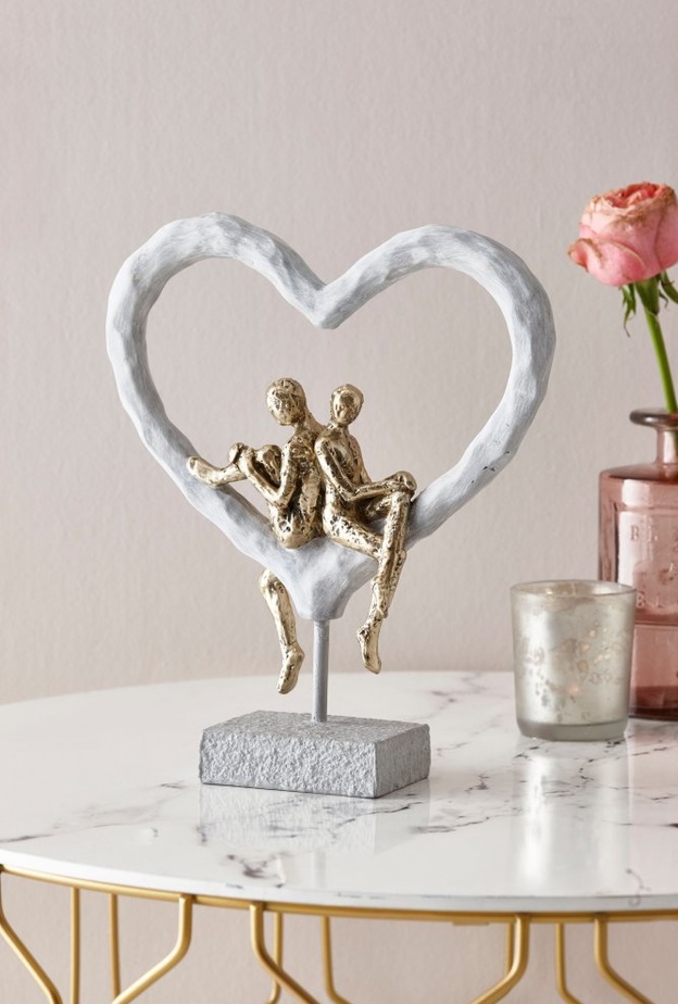 نفحات مليئة بالمشاعر والعاطفة من NEXT Online في يوم الحب