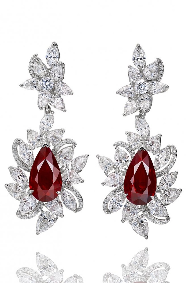  أحجار الياقوت الأحمر