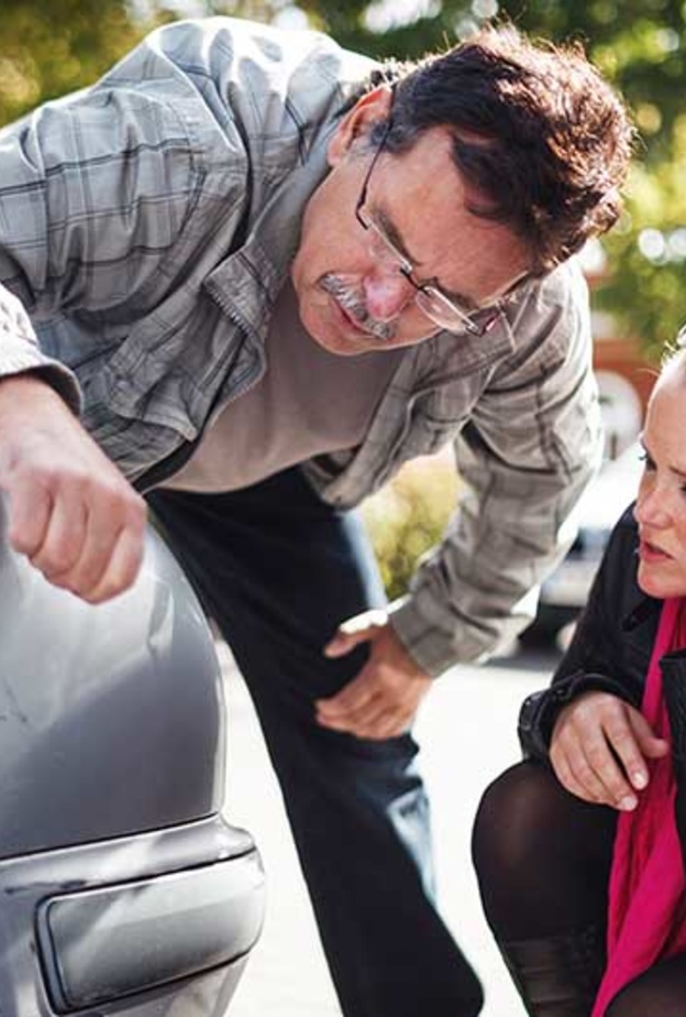 استعيني بميكانيكي سيارات محترف لفحص السيارة