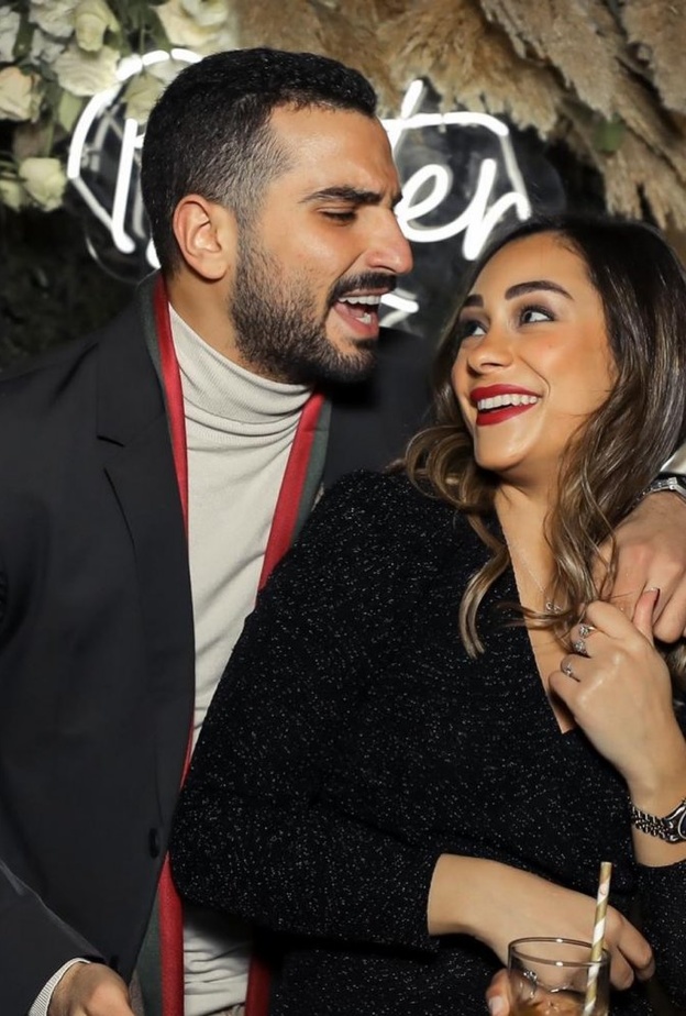 الشرنوبي وخطيبته