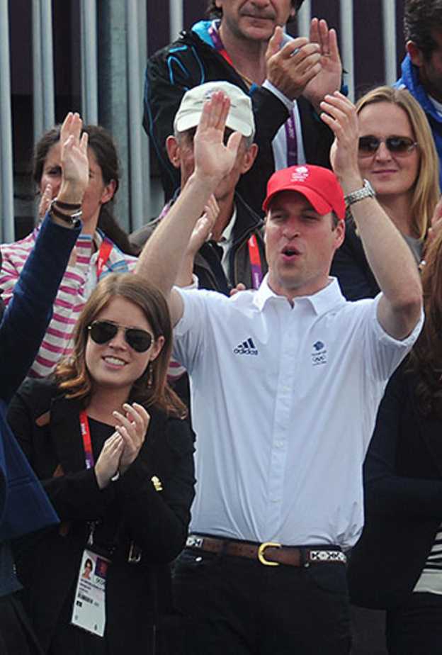 الأمير ويليام وزوجته كيت مع الأمير هاري والأميرتان بياتريس ويوجين