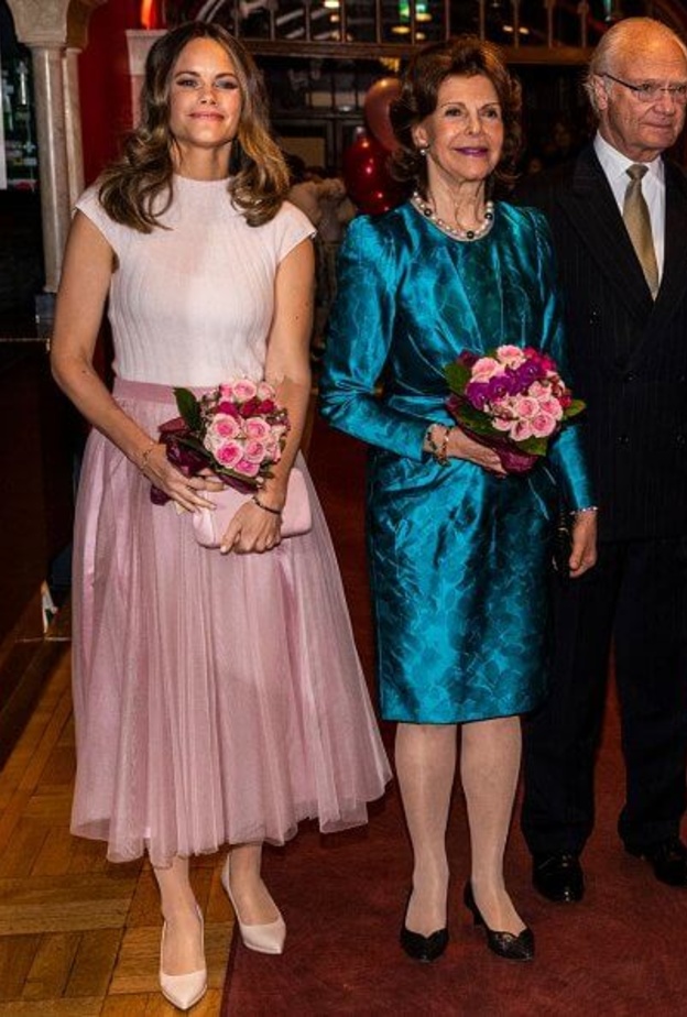 العائلة المالكة السويدية في حفل ليلي أكاديميان الموسيقي في فاسا