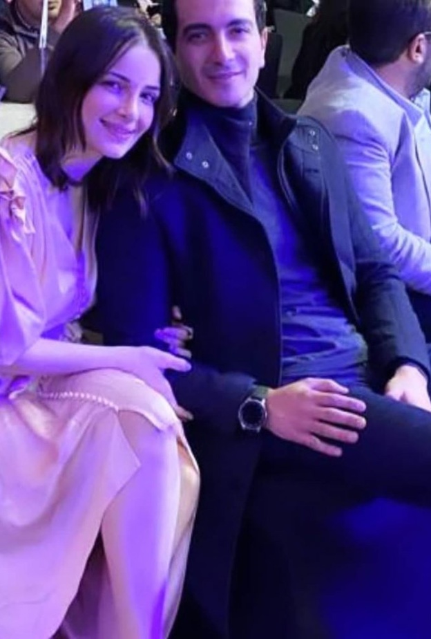 ابنة أصالة مع عريسها الجديد