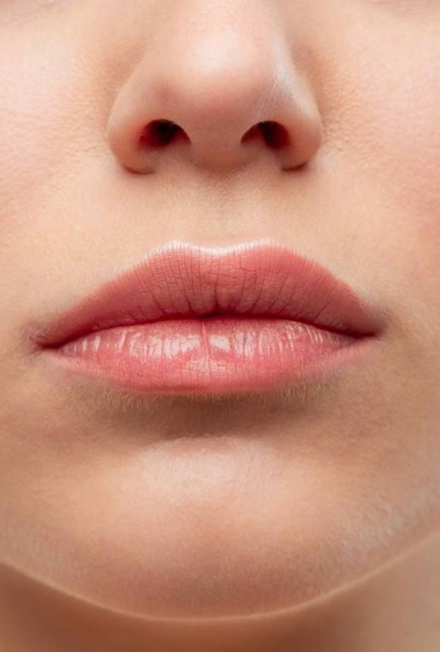 اسباب جفاف الفم وطرق علاجه