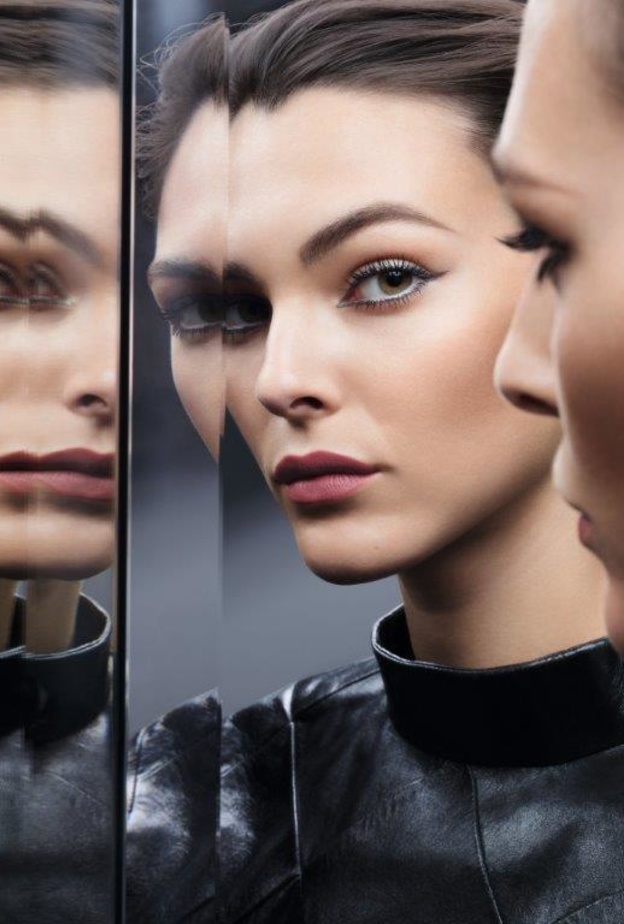  مجموعة مستحضرات العينين الجديدة CHANEL