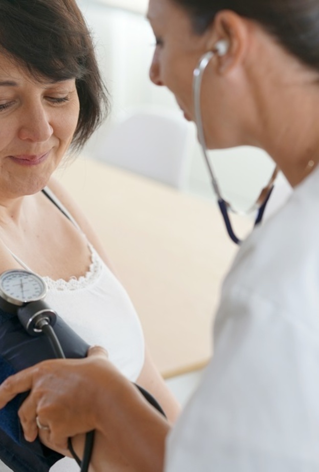 السمنة احد اسباب ارتفاع ضغط الدم