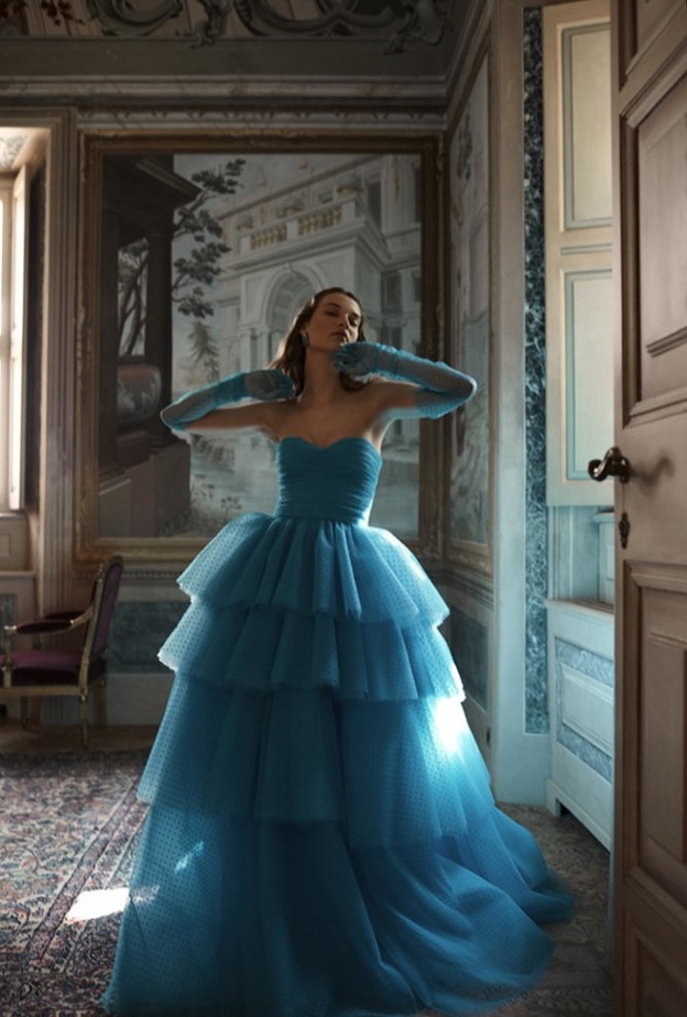 فستان ball gown من مونيك لولييه