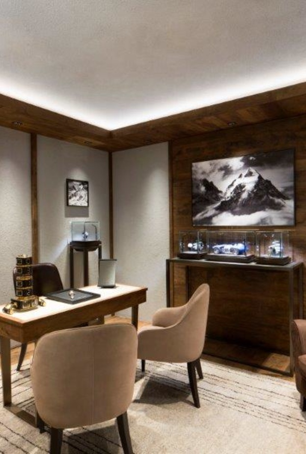 بوتيك Chopard Boutique - Art In Time Gallery - Courchevel 1850