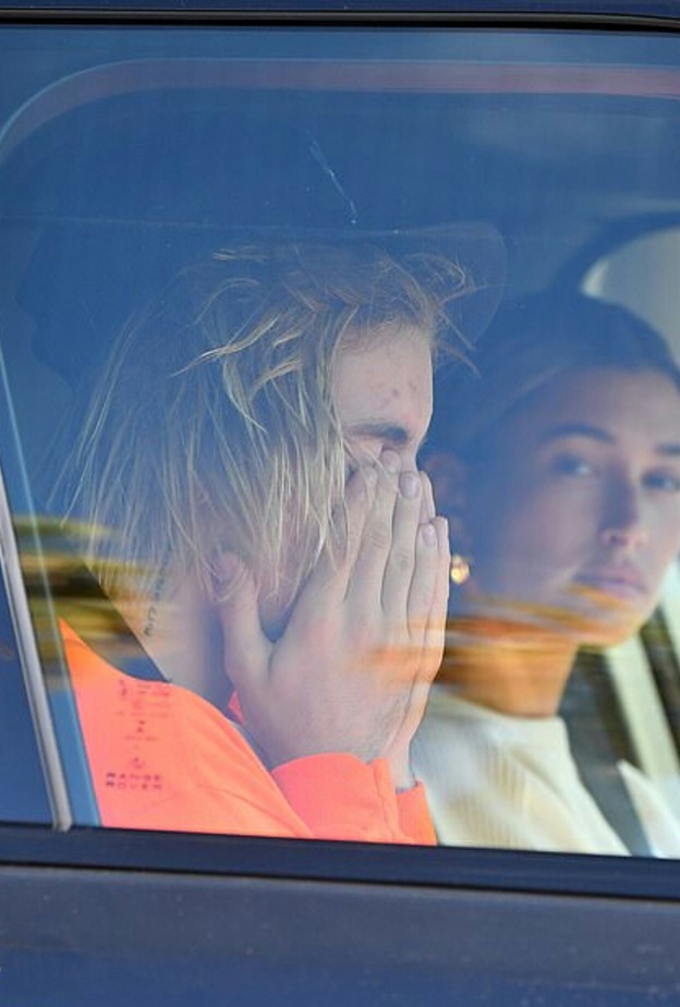 جاستن بيبر و هايلي بالدوين 