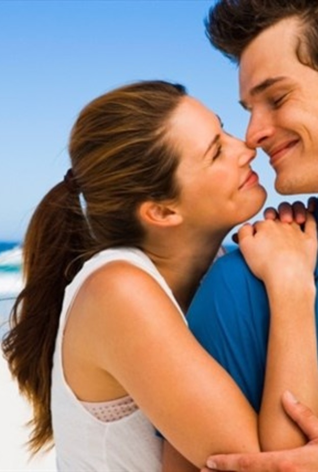 كيف تجعل الزوجة زوجها يشتاق اليها دائما