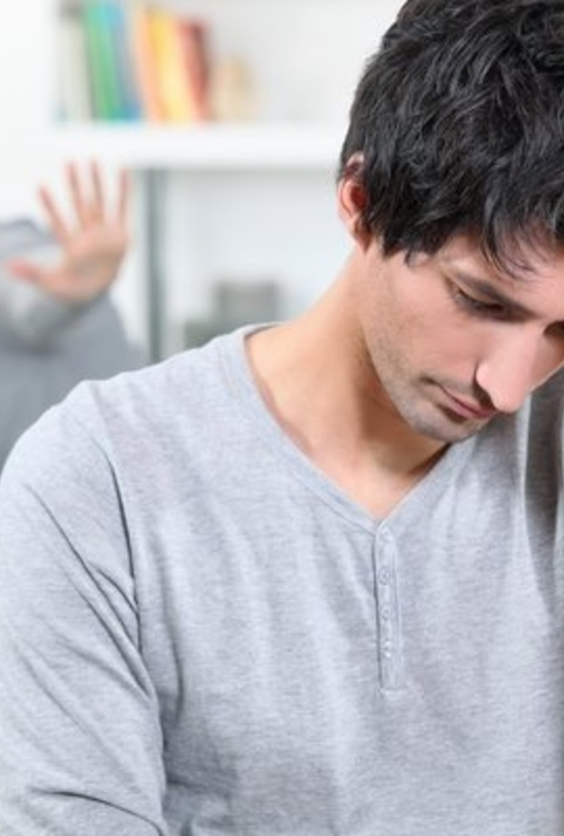 اسباب هروب الرجل من العلاقة العاطفية