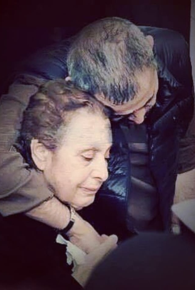 جورج وسوف ووالدته