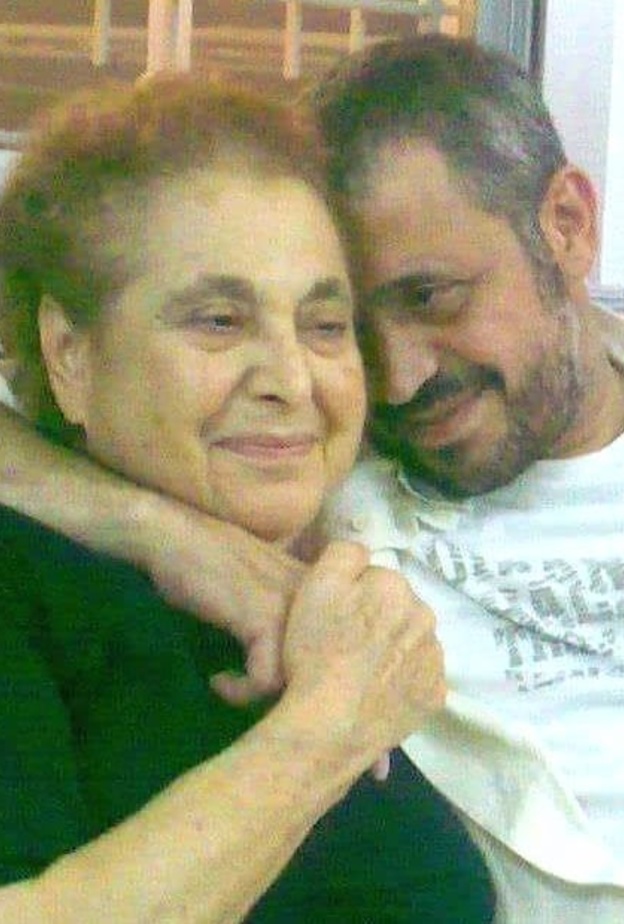 جورج وسوف ووالدته