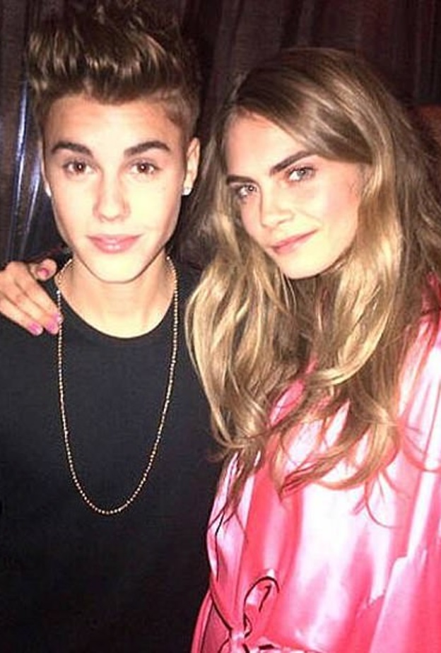 جاستن بيبر و كارا ديليفين 