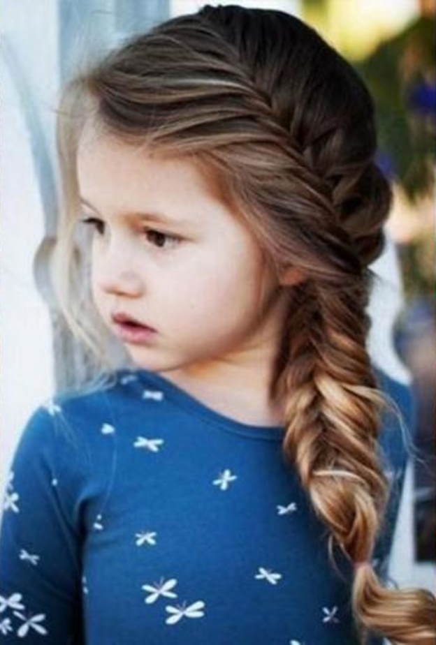 تسريحات شعر بنات للمدرسة بسيطة