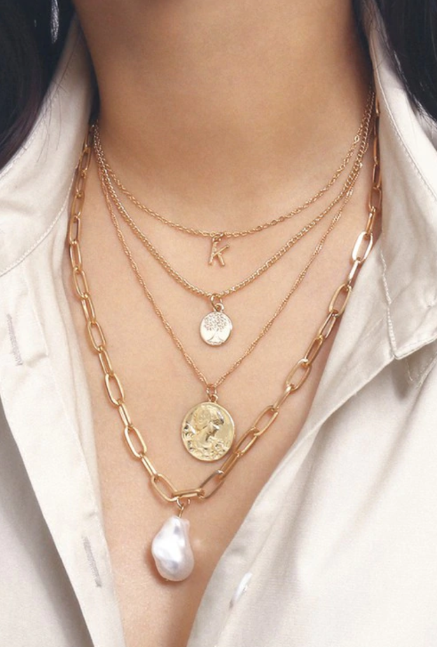 سلاسل ذهب وردي  بأسلوب stacking