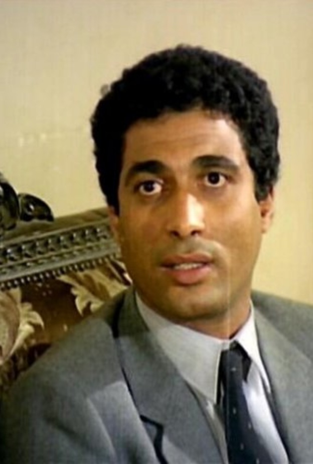 ازمة بيع مقتنيات احمد زكي تتصاعد