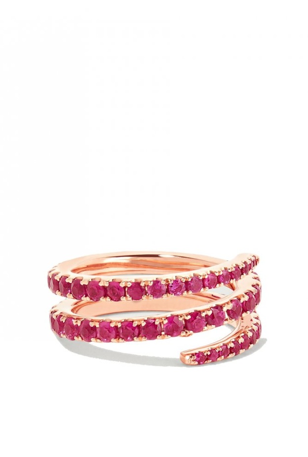 مجوهرات عصرية مزينة بالياقوت الاحمر