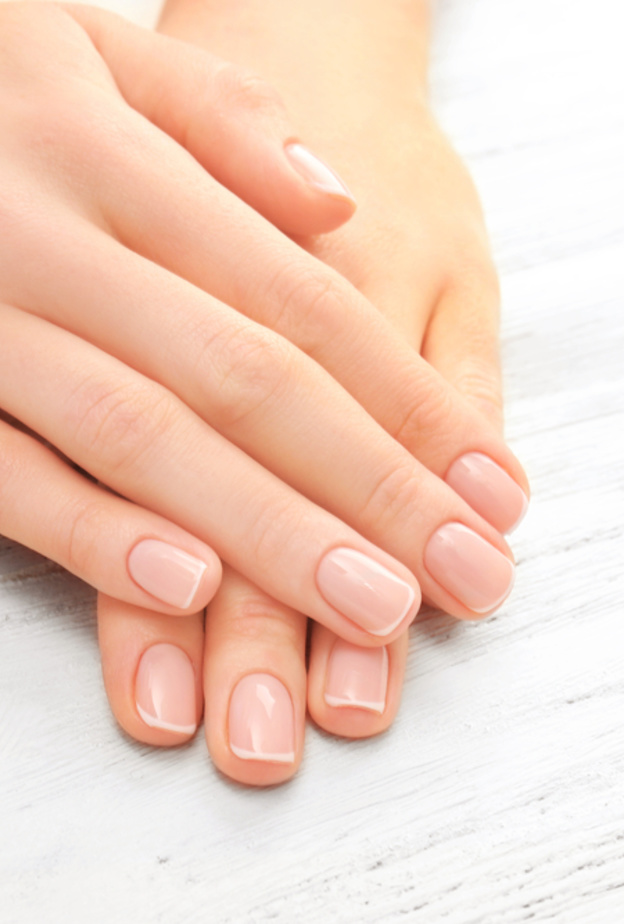  احرصي على استشارة طبيبك إذا شعرت بأن إصفرار الأظافر لا يزول بعد كل العلاجات