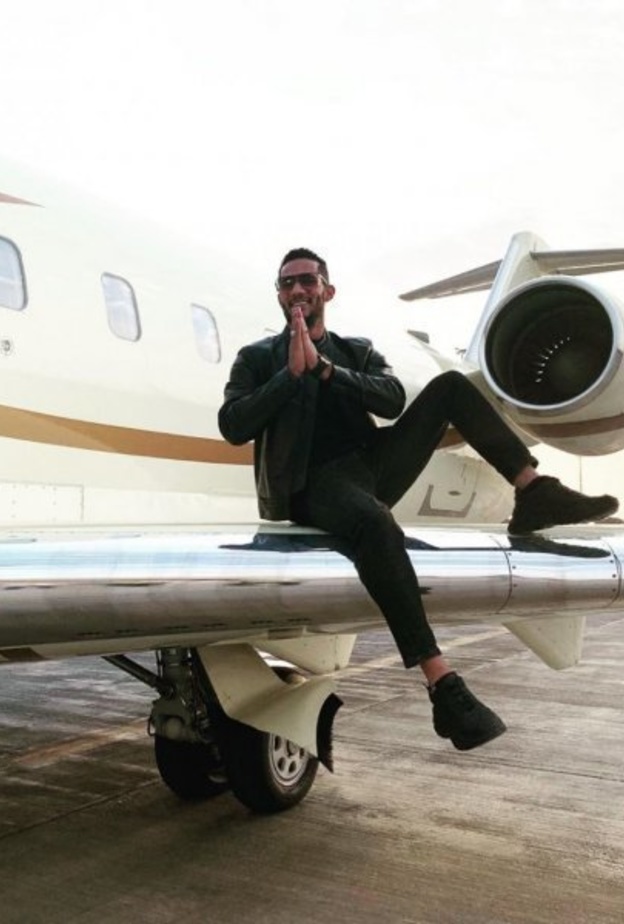 تطورات جديدة في ازمة محمد رمضان مع الطيار