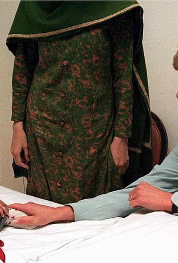 لقطات إنسانية أسعدت فيها عائلة الأميرة ديانا الآخرين