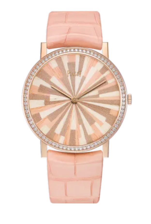 ساعة نسائية عملية 