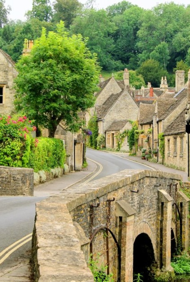 شهر عسل في باب ديرادلا إنجلترا