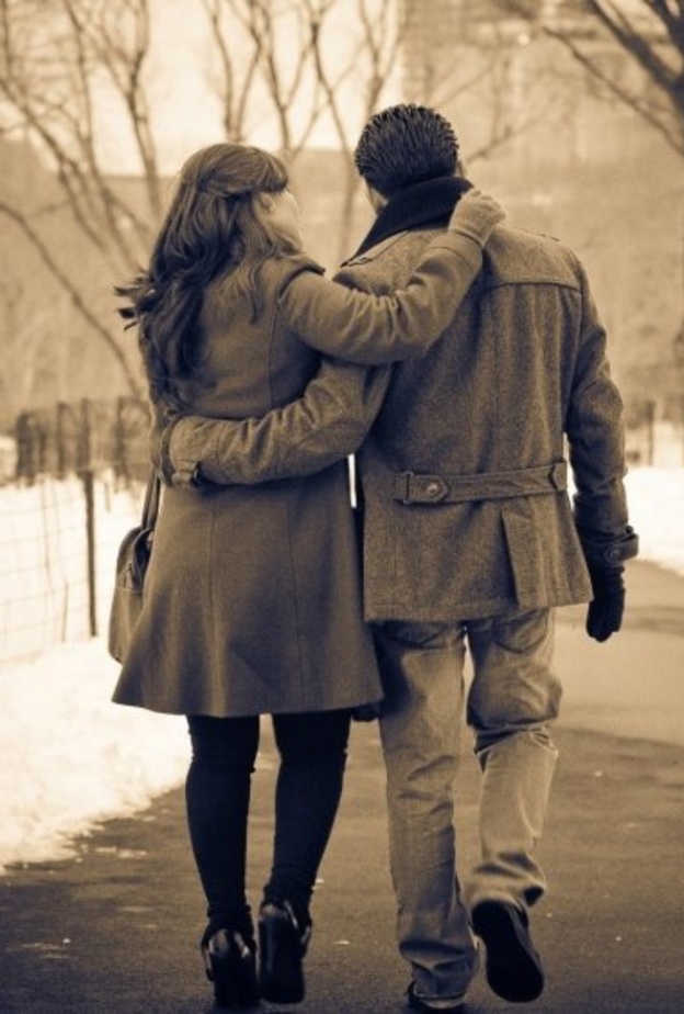 الحب والرومانسية من اهم اساسيات الخطوبة المثالية