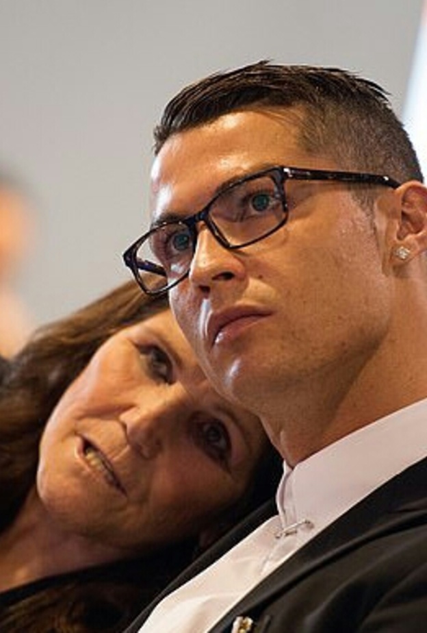 رونالدو و ووالدته 