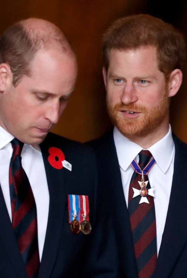 ملكة بريطانيا تجبر الأمير تشارلز على التنازل عن أحقيته في ولاية العرش لصالح الأمير وليام