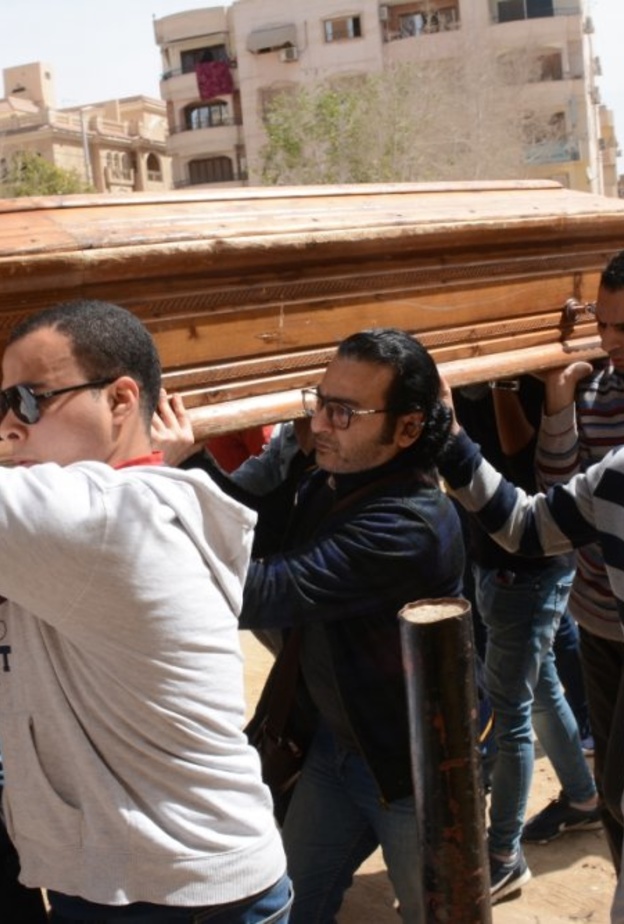 جنازة والد الفنان احمد عزمي