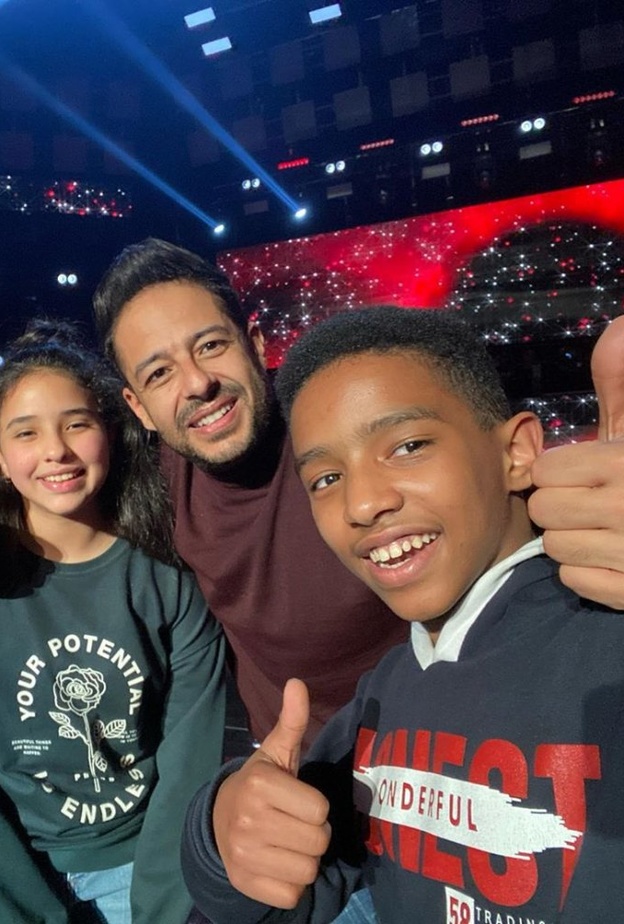 محمد حماقي مع محمد واكضيض وياسمين أسامة