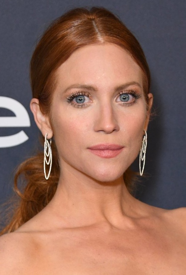 بريتاني سنو في حفل 2020 InStyle and Warner Bros Golden Globes