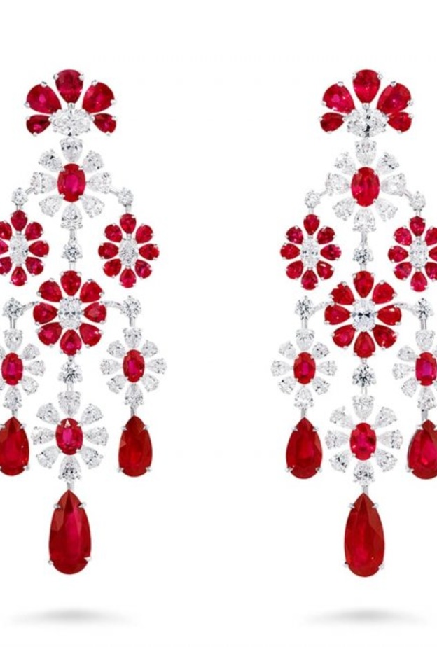 أقراط الماس وروبي شاندلير من Katerina Perez