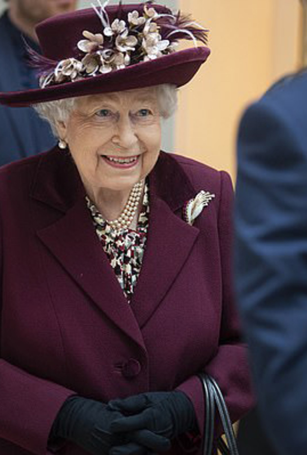 ملكة بريطانيا قد لا تستضيف حفلات حديقة هذا العام بسبب كورونا