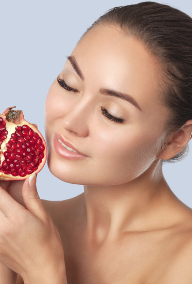 قشر الرمان يعد مرطب فعال وغني بالمواد المضادة للاكسدة