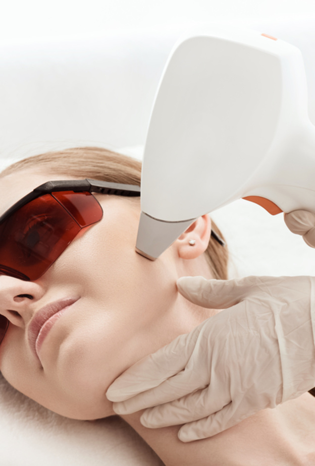 عملية علاج الندوب تجميلياً