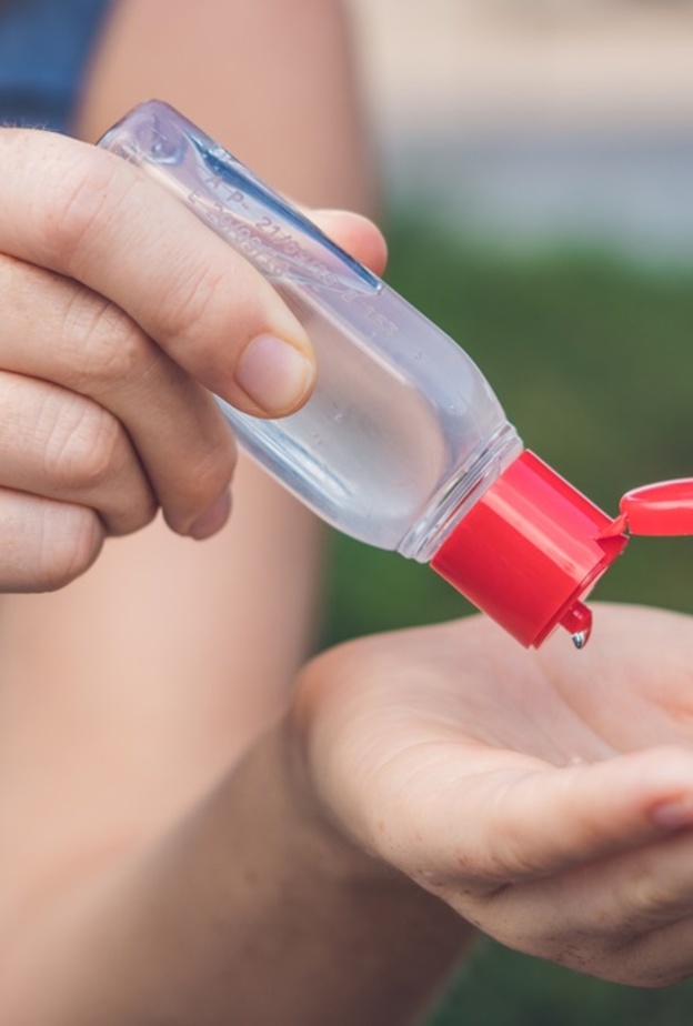 معقم اليدين والفيروسات التي يحاربها